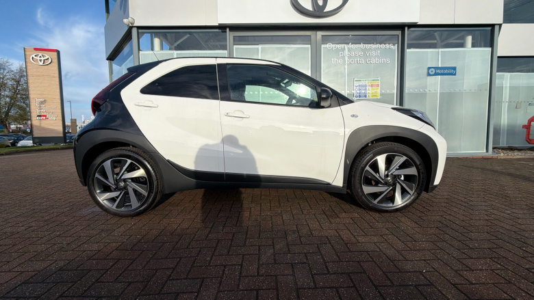 Toyota Aygo X 1.0 VVT-i Edge 5dr Petrol Hatchback